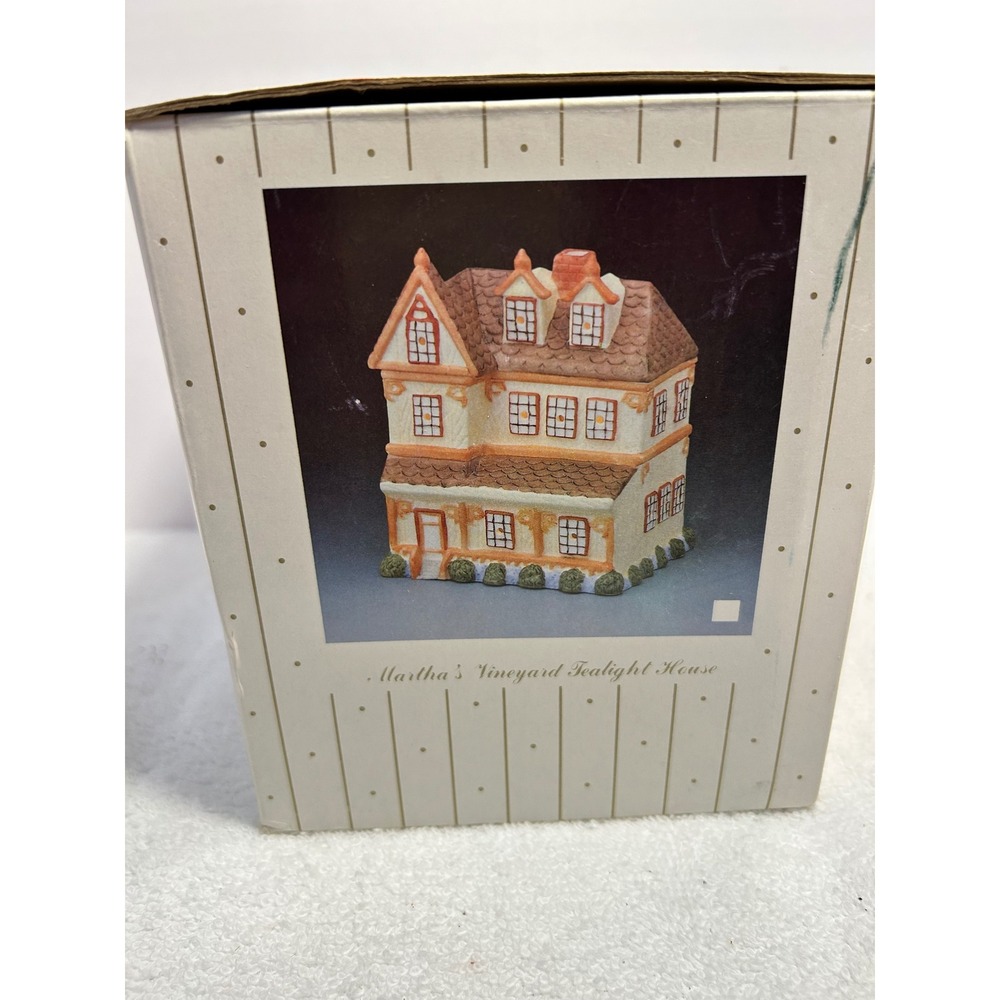 Karen Carson Creations‎ Martha's Vineyard Tealight House MV65001 Ceramic Cottage - Picture 5 of 6